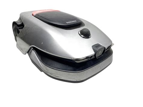 Robot koszący Dreame A2 w akcji