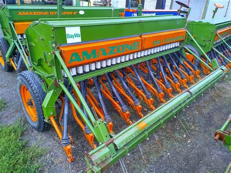 Siewnik Amazone D8 Super w polu