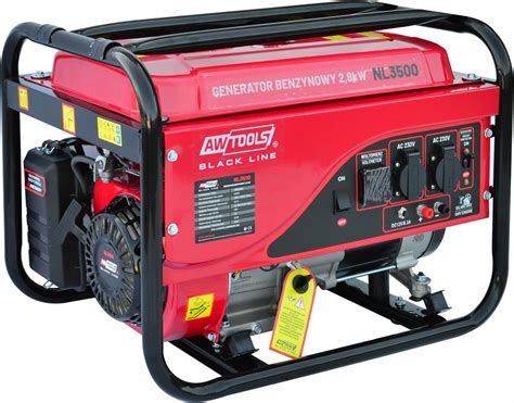 Generator prądu na placu budowy.