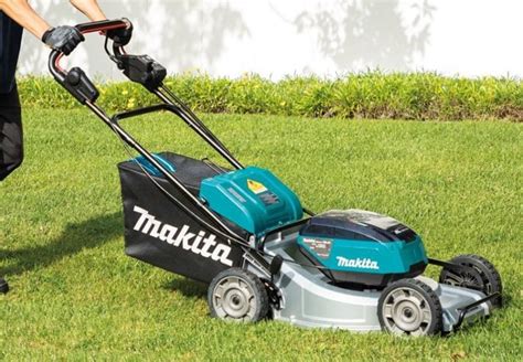 Thematic photo of a Makita lawnmower