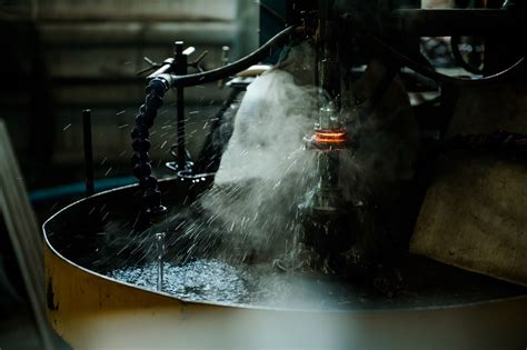 Wizualizacja procesu indukcyjnego hartowania ramy pługa