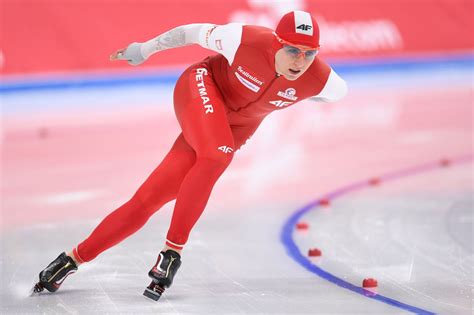 zdjęcie Natalii Czerwonki na łyżwach szybkich podczas zawodów
