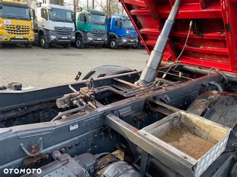 Schemat budowy wywrotki trójstronnej Meiller z żurawiem Hiab