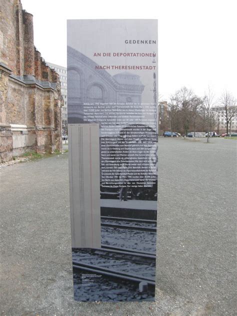 Stela upamiętniająca deportacje Żydów z Anhalter Bahnhof