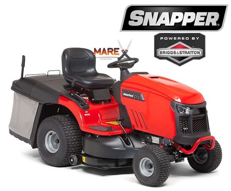 Zdjęcie przedstawiające traktor ogrodowy Snapper RPX 310 w otoczeniu zadbanego ogrodu
