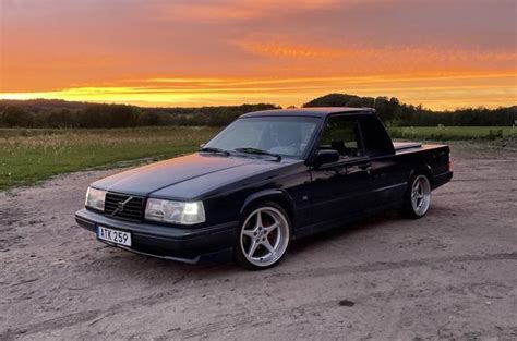 zdjęcie Volvo 940 przerobionego na traktor, w tle inny A-traktor na bazie Audi