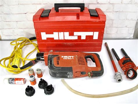 Zdjęcie wiertnicy diamentowej HILTI DD EC-1 w walizce transportowej