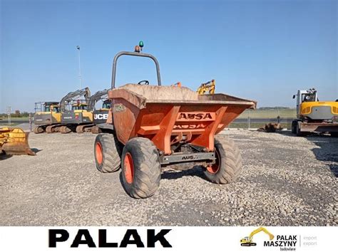 Wozidło przegubowe AUSA w akcji na placu budowy