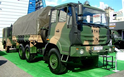 Star 1142 w barwach Wojska Polskiego