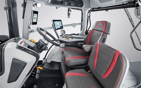 Interior of a Steyr Profi cabin with Multicontroller and S-Tech monitor