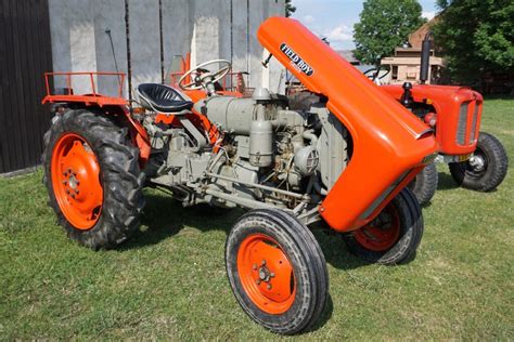 Zdjęcie ciągnika Field Boy P300 na bazie Ursusa
