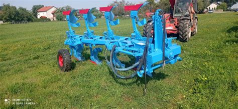 Pług obrotowy Lemken Opal 090 w akcji