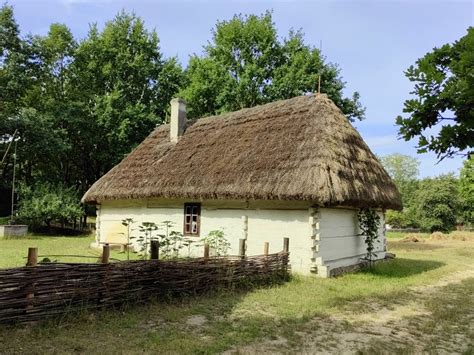 Przyczepa SAM w Muzeum Wsi Radomskiej - przykład niemożliwej do zarejestrowania konstrukcji