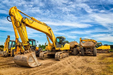 Thematic photo of a construction site with various construction machines