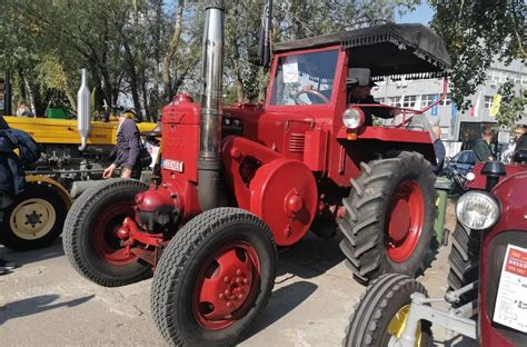 Infografika przedstawiająca dane produkcyjne Ursusa C-45 w latach 1950-1953