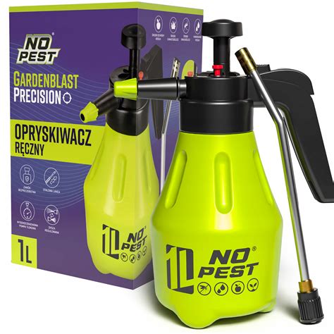 Zdjęcie opryskiwacza ciśnieniowego Gardenblast Precision 1L z zaznaczoną ergonomiczną rękojeścią i regulowaną dyszą.