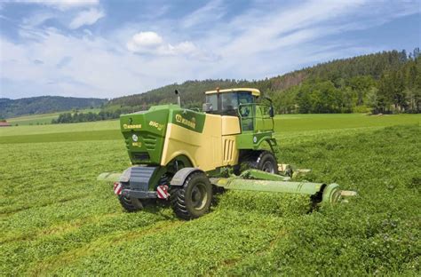 Schemat działania kondycjonera palcowego CV i walcowego CR w kosiarkach Krone