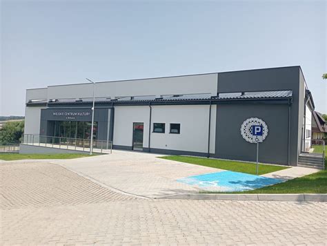 Zewnętrzny widok budynku Przychodni w Bobowej