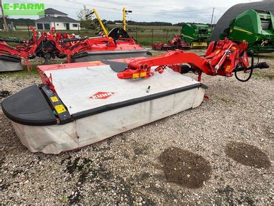 zdjęcie kosiarki Kuhn FC 3115 w akcji