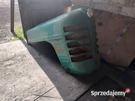 Zdjęcie Ursusa C-4011 w oryginalnym stanie przed renowacją