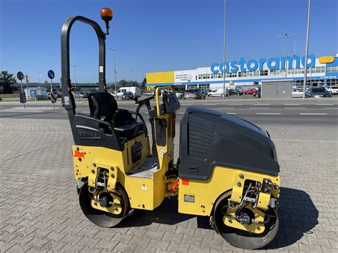 Innowacyjny walec tandemowy Wacker Neuson z serii RD45 w akcji