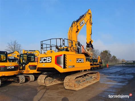 Koparka gąsienicowa JCB 220X w pracy