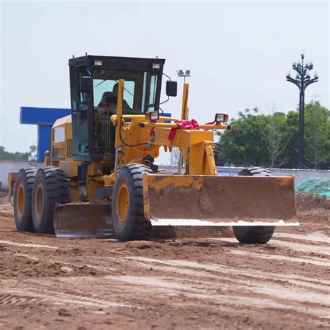 Infographic showing the principle of 3D leveling system in a grader