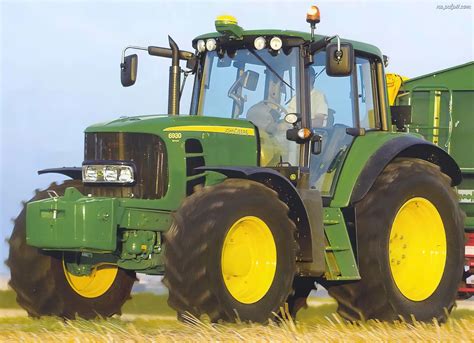 zdjęcie ciągnika John Deere 6630 w dobrym stanie, najlepiej nieużywanego