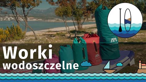 zdjęcie wodoszczelnych worków i beczek do kajaka