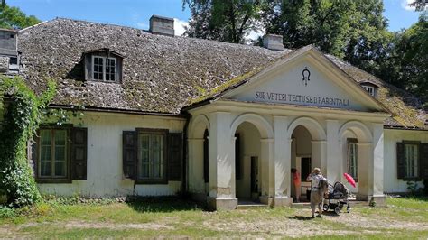 Zabytkowy dworek szlachecki w Mazowszu