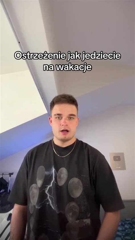 Grafika symbolizująca ostrzeżenie przed oszustwem finansowym lub nieuczciwą transakcją