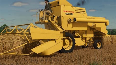 New Holland Clayson M135 w trakcie prac żniwnych