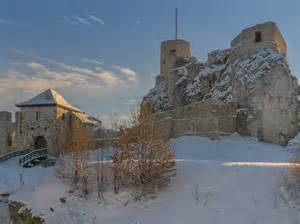 Zamek Castamere w ruinach, zalane kopalnie