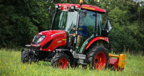 zdjęcie ciągnika Zetor Utilix w akcji