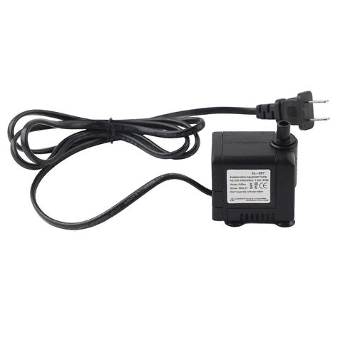 grafika przedstawiająca zalety minikoparki E10z: kompaktowość, niski poziom hałasu, łatwość transportu