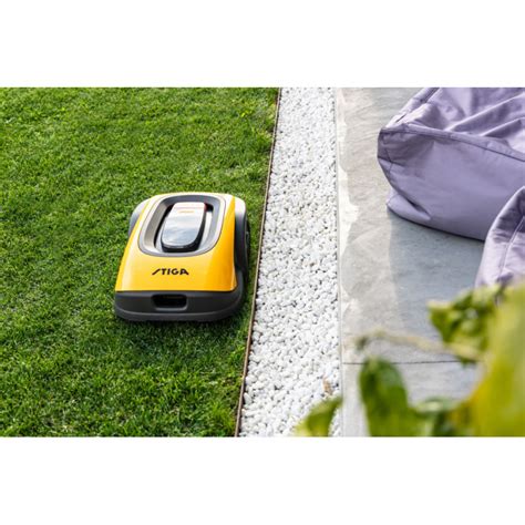 Robot koszący STIGA A1500 w ogrodzie, schemat planowania trasy