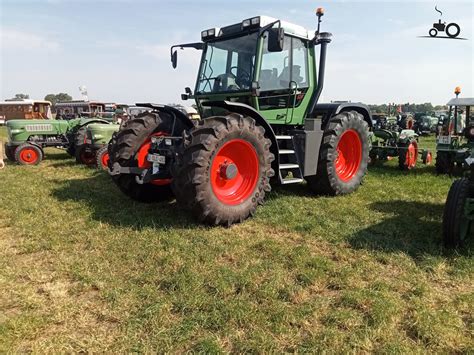 Thematic photo of Fendt Xylon 524 tractor working in the field