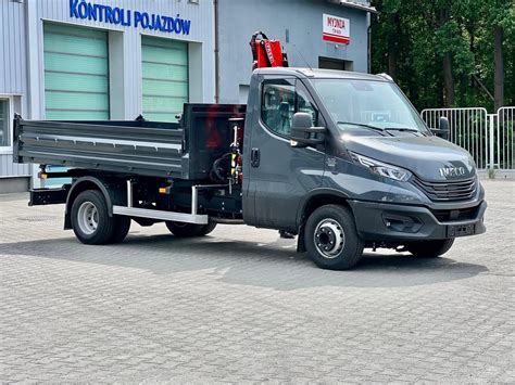 Iveco Daily z otwartą skrzynią ładunkową