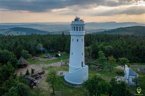 Kamienna wieża widokowa na Wielkiej Sowie