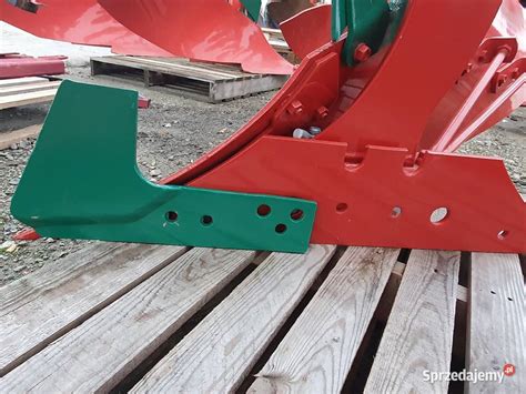 Schemat budowy ramy pługa Kverneland z zaznaczonym profilem 200x200 mm