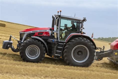 schemat silnika AGCO POWER lub przekrój ciągnika Massey Ferguson serii 5600