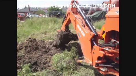 zdjęcie poglądowe koparki ciągnikowej RedMet CB-175DH