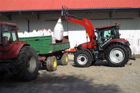 Montaż ładowacza czołowego na ciągniku Case IH