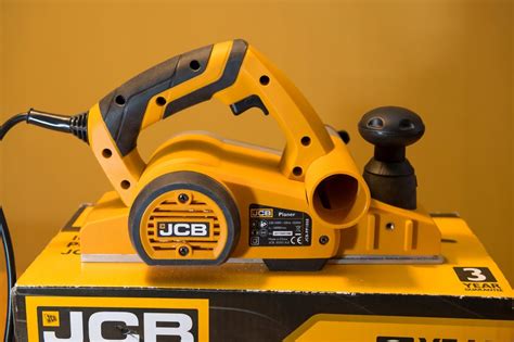 Strug JCB w akcji - zdjęcie ogólne maszyny