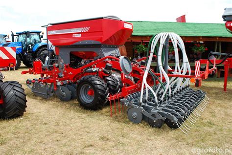 Agregat uprawowo-siewny Unia Fenix 3000