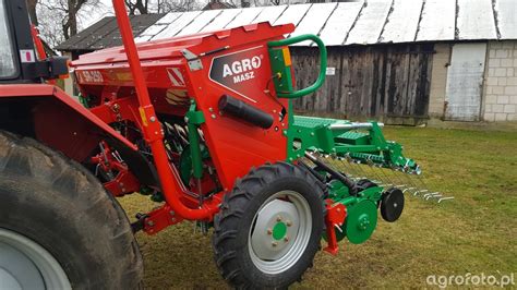 Zdjęcie siewnika zbożowego Agro-Masz SR