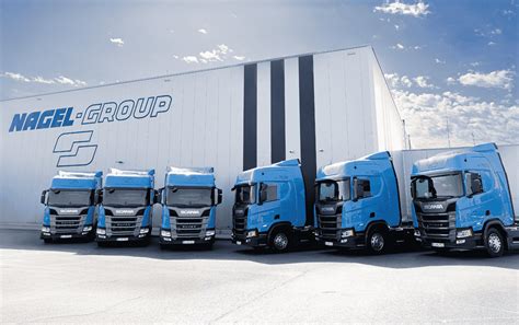 zdjęcie floty nowych ciągników siodłowych Scania z logo Nagel-Group