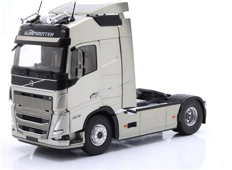 zdjęcie ciągnika siodłowego Volvo FH