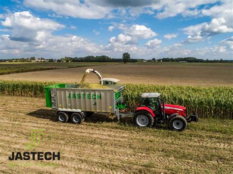 Visual comparison of Jastech MEGA 27, MEGA 33, and MEGA 45 manure spreaders