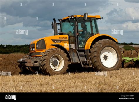 Thematic photo of a Renault tractor in a field